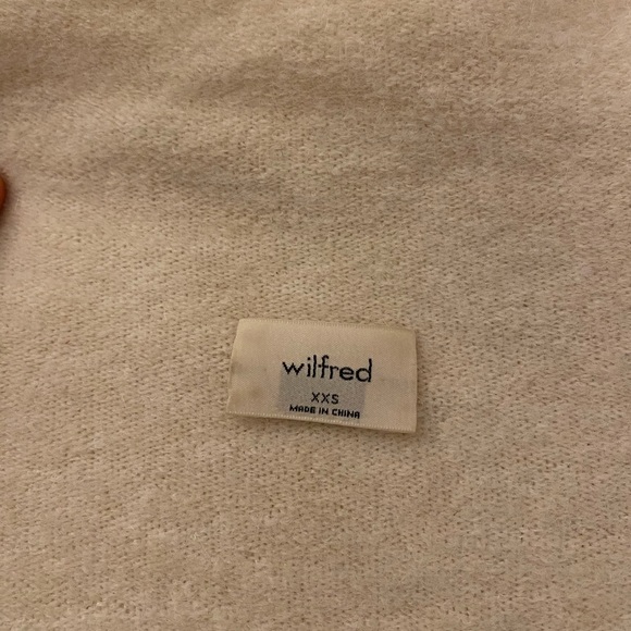 Lorin sweater white, Aritzia - Picture 4 of 4